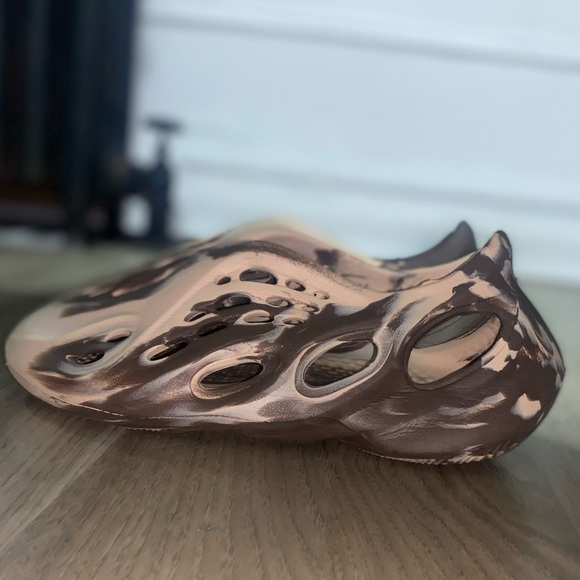 ✨FOAM SLIDES✨ - Picture 7 of 7